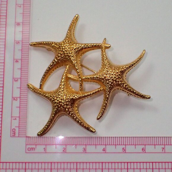 Sun-Kissed Starfish Monet Brooch - Picture 2 of 6